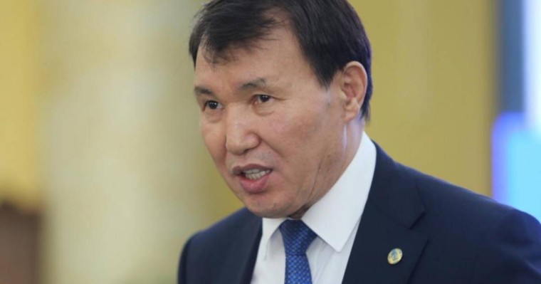 Шпекбаевтың қақпаны: Антикордың экс-басшысы қанша жемқордың ісін әшкереледі?