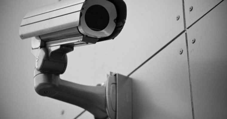 Бейнебақылау қамаудағыны да, қадағалаушыны да тәртіпке келтіреді