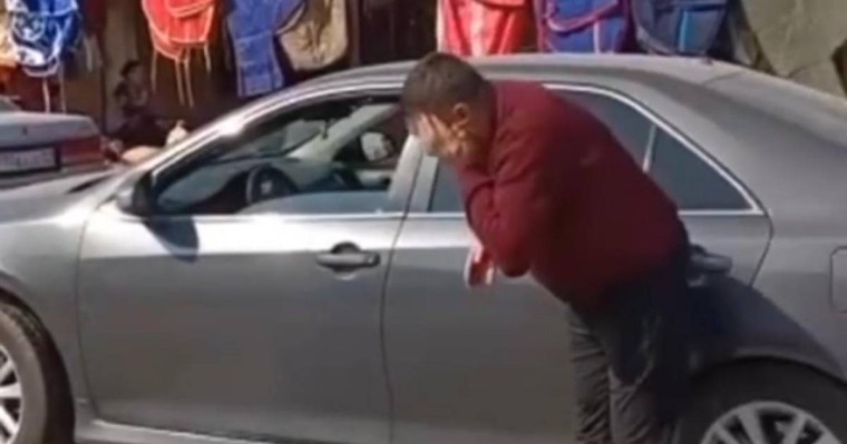 Алматыда көлік жүргізушілерінің жанжалы атыспен аяқталды (видео)