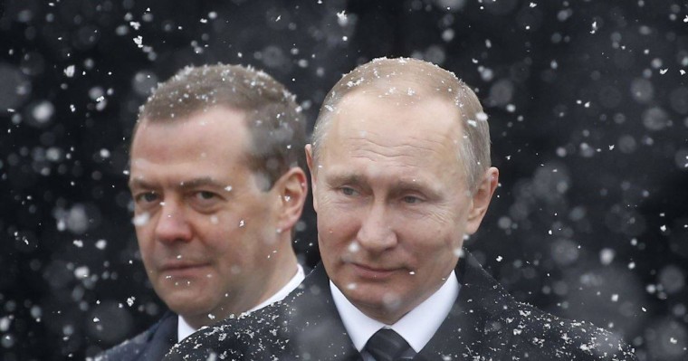 "Путин өмір бойы басқаруға қамданып жатыр". Ресейде үкімет ауысты