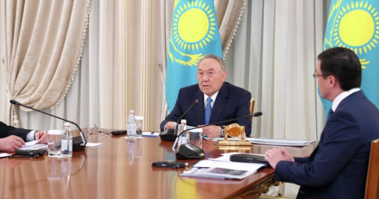 Назарбаев "Самұрық-Қазына" басшылығын мақтады