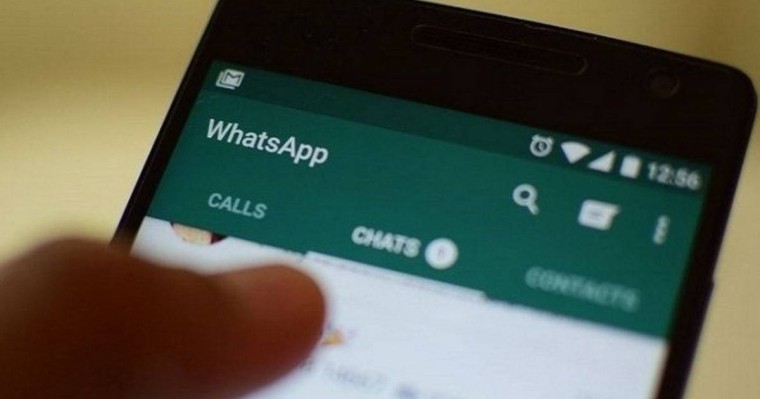 Алаяқтар WhatsApp арқылы адамдарды қалай аңдиды - маман жауап берді