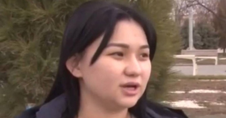 "Мен қызбын ғой": Тараздық аяғы ауыр келіншек өзінің еркек емес екенін ақыры дәлелдеп шықты