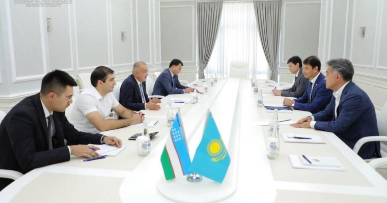 哈萨克斯坦大使会见塔什干市市长