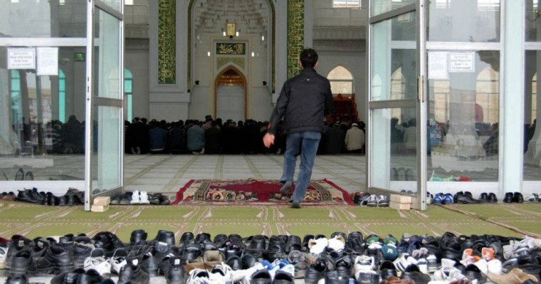 Мешіттен аяқкиім ұрлаған