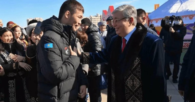 Тоқаев пен Рахмонов Астанадағы Наурыз мерекесінде кездесті