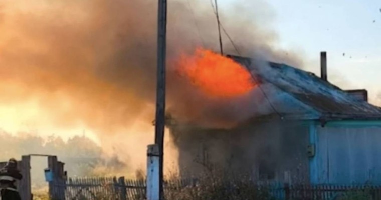 “Үй түгел жанып, қызы ғана аман қалған” - СҚО-да өртенген үйден үш адамның денесі табылды