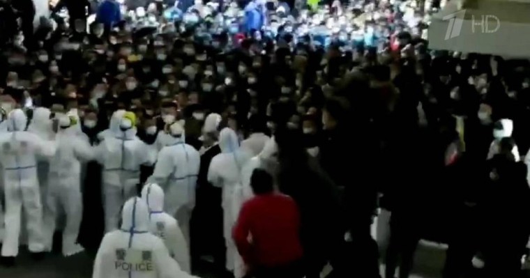 Қытай ішінде 14 мың адамы бар әуежайды жапты: әрқайсысы ПТР-тест тапсырады