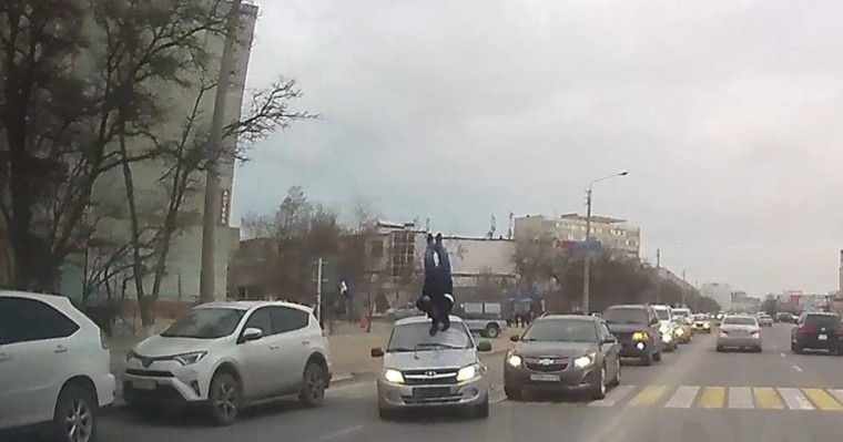 Мас күйде жаяу жүргіншіні қағып өлтірді: Ақтауда жүргізуші зардап шеккендерге 40 мың теңге төледі