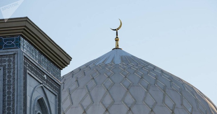 Шаң жұтса ораза бұзыла ма: Баланың сұрғы имамды жылатты