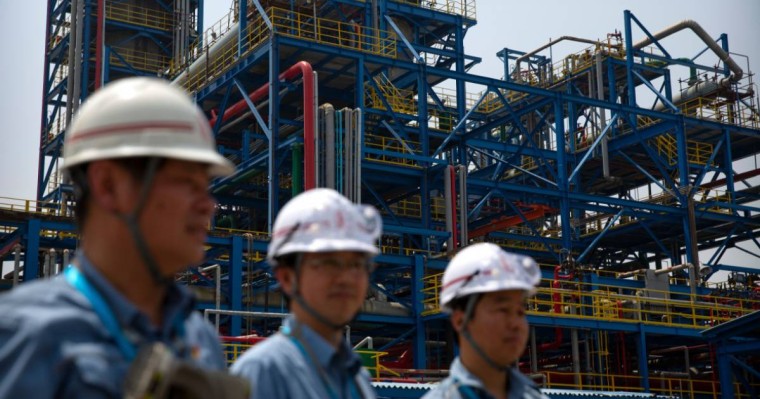 Bloomberg алғаш рет мұнай өңдеу саласындағы көшбасшының ауысқанын жариялады