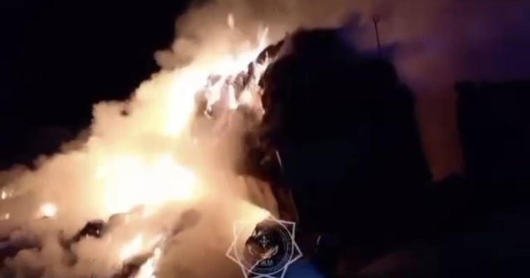 25 тонна шөп тиелген жүк көліктері өртенді