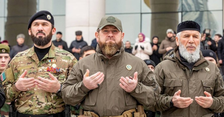 Қадыров Украинаға он мың сарбазды соғысуға жіберді (ВИДЕО)