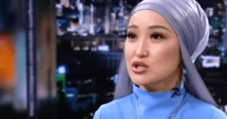 "Болашақта түбегейлі қоямын": Мөлдір Әуелбекова неліктен өнерді қойғысы келетінін айтты