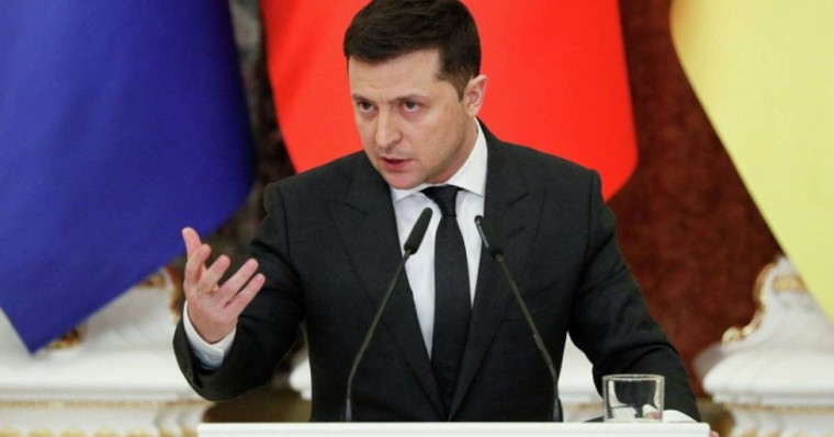 Зеленский: Гостомельге жаудың десанты түсті, оның көзін жоямыз