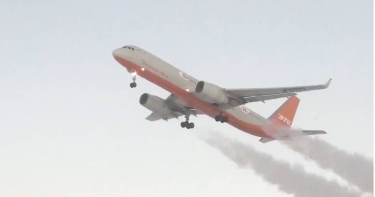 "Солтүстік Қазақстанда у шашып жатыр": Желідегі ұшақтың видеосы жұртты шошытты