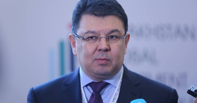 Бозымбаев Назарбаевтың ескерткіші туралы: Қайта қалпына келтіруге мүмкіндік жоқ