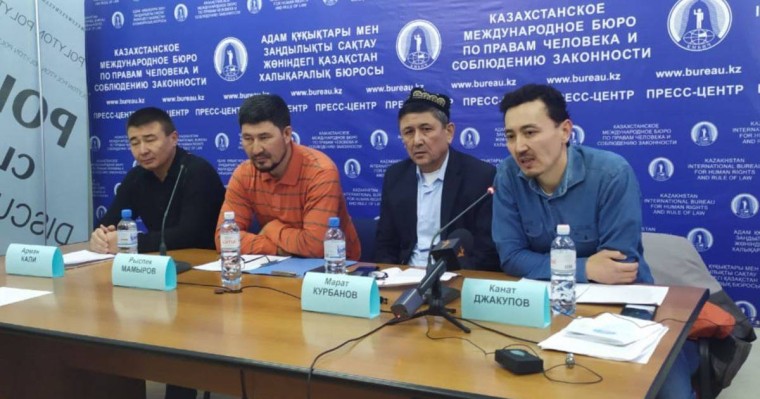 Тәуелсіздік күні ұсталған белсенділер заңсыз сотталғандарын айтады