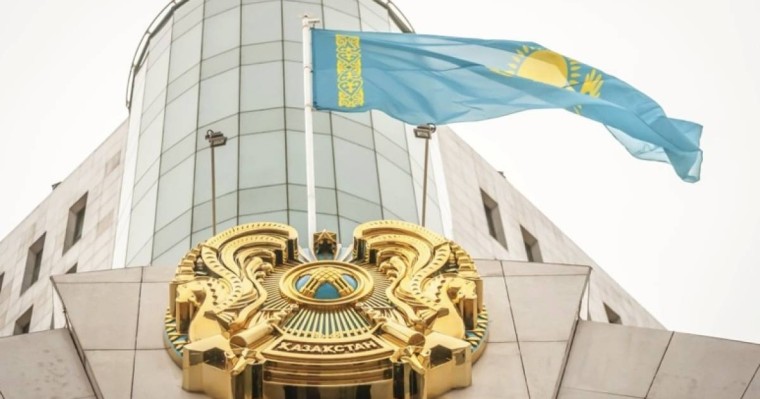 Қазақстан Елтаңбасын өзгерту мәселесі күн тәртібінен алынды