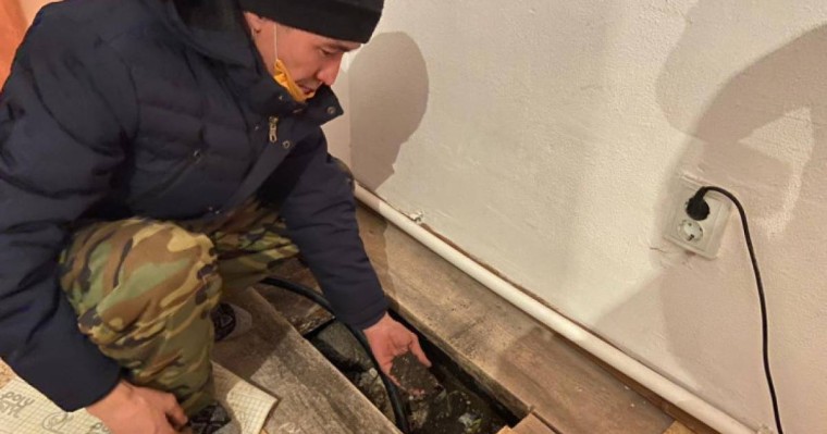 "Дәретханада түнедік". Солтүстікке қоныс аударғандар әкімдік берген үй туралы айтты