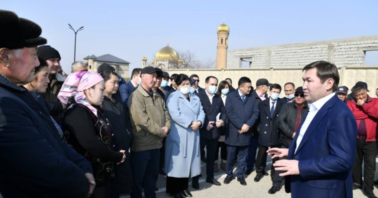 Мұрат Әйтенов тұрғындармен кездесті