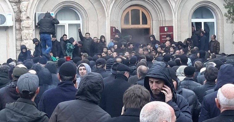 Абхазия соты наразылықтан соң президент сайлауының нәтижесін жойды