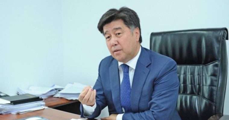 «Қазақ тілі – халықтың тілі, орыс тілі – бай мен биліктің тілі» – қоғам қайраткері (ВИДЕО)