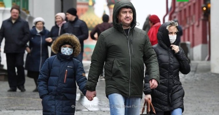 Маскасыз жүргендерді суретке түсіріп, жеке тұлғасын анықтап, айыппұл салады: маман жауап берді