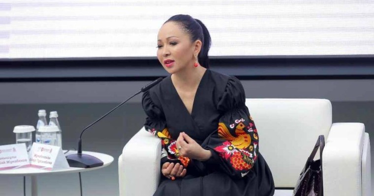 Тұрсынбаева: Екі аяғы, бір қолы жоқ мүгедек жан менің дәрістерімді тыңдап жігерленіп, суда жүзуден чемпион атаныпты - Қазақстан жаңалықтары