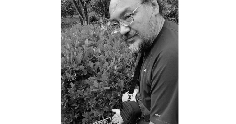 Бір ай бойы вакцина іздеген: Алматыда танымал дәрігер коронавирустан көз жұмды