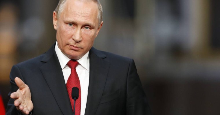 Путин өзінің президенттік мерзімін "нөлден бастайтын" заңға қол қойды