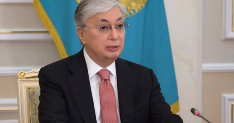 Мемлекет басшысы қатаң карантин енгізу туралы сөз қозғады