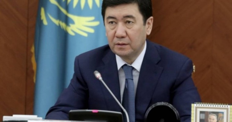 “Сұраққа қысқа жауап беріңіз” - Мәжіліс спикері Үкімет мүшелеріне ескерту жасады