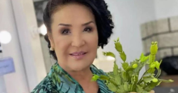 "Найман атамның аруағын қорламаңдар!": Майра Ілиясова тойда ру туралы әзіл айтқан асабаға шүйлікті (видео)