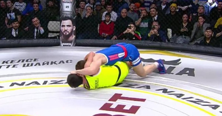 Серік Сәпиев турнирде қарсыласымен төбелесе жаздады