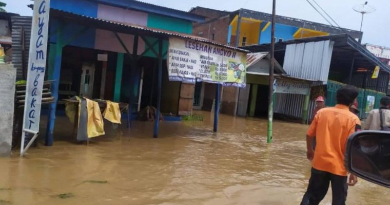 Алапат су тасқыны: 55 адам өлді, 40 кісі із-түссіз жоғалды