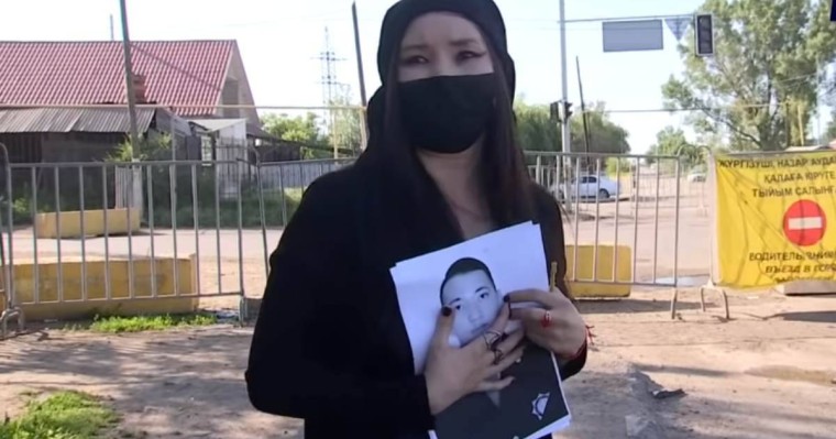 "Қиылыс қарғысқа ұшыраған": Экстрасенс блок-бекеттегі екі полицей өлімі кездесоқ еместігін айтты - Қазақстан жаңалықтары