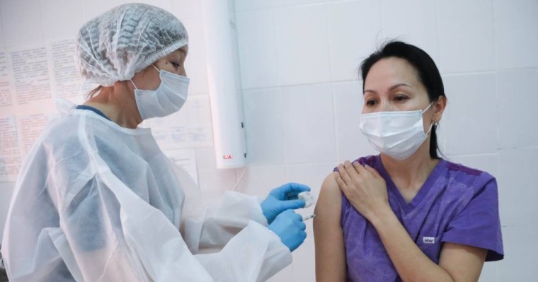 Жаппай вакцинациялау тоқтатылады: Алматыда екпе салуға қатысты өзгеріс енгізілді