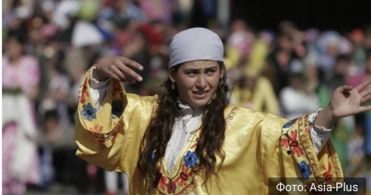 Тәжікстанда ұлттық мәдениетке жат киімдерді киюге тыйым салды