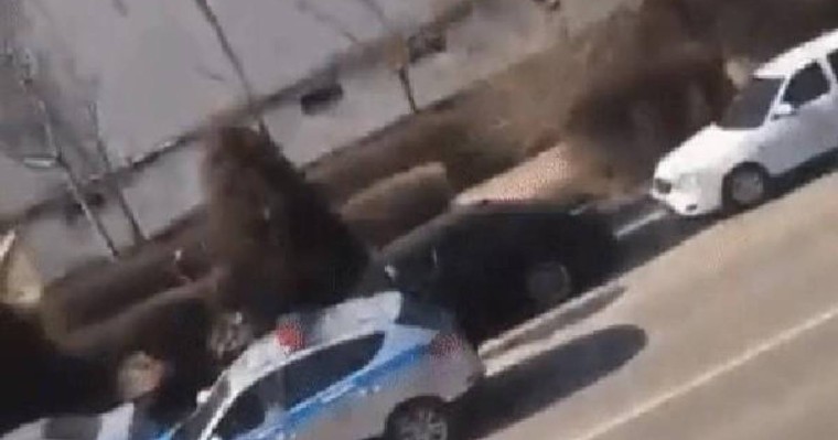 Шымкентте қарулы ер адам атыс ұйымдастырды