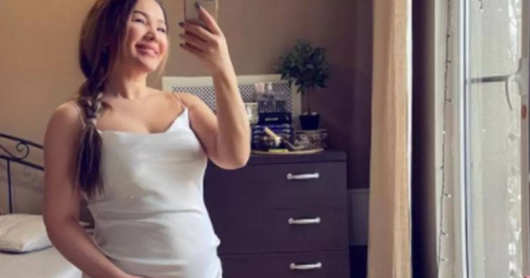 "Бұл - бақыт": Мақпал Исабекова аяғы ауыр екенін хабарлады