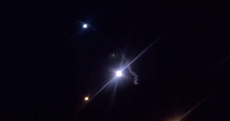 «Шапалақпен тартып жібердік». Иран АҚШ-тың Ирактағы әскери базасын атқылады