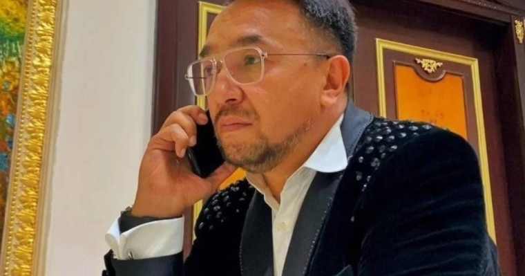 Әнші Нұрлан Албан өзін депутаттыққа ұсынды