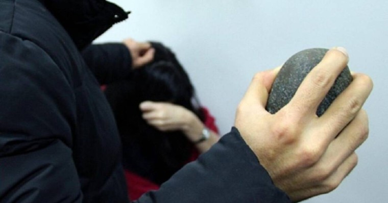 Пәкістанда бір топ адам Құранды өртеді деп айыпталған ер адамды таспен ұрып өлтірген