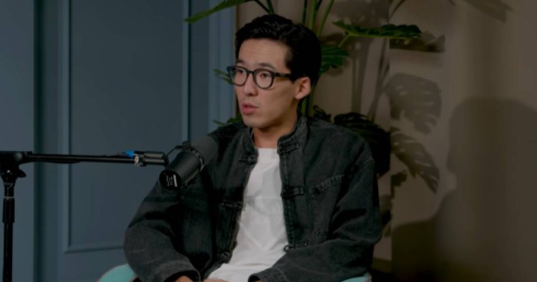 "Молдалар, психологтар 11 жастағы балаға жабылды" - Үкілі бала бала кезін еске алып, сұхбат берді 