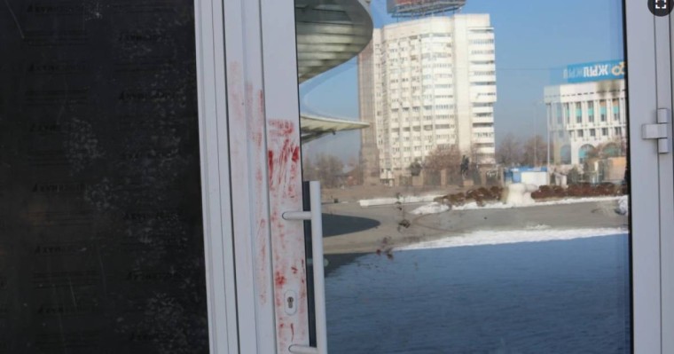 Алматыда митинг: "Қасіретті қаңтар" құрбандарын еске алуда