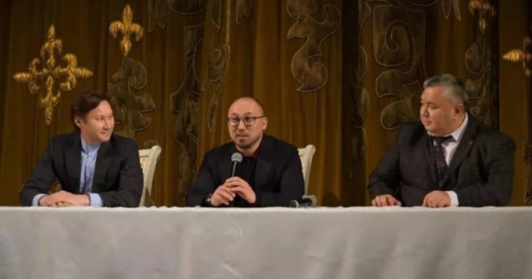 Азамат Сатыбалды қызметінен кетті: Мүсірепов атындағы театрдың жаңа басшысы кім