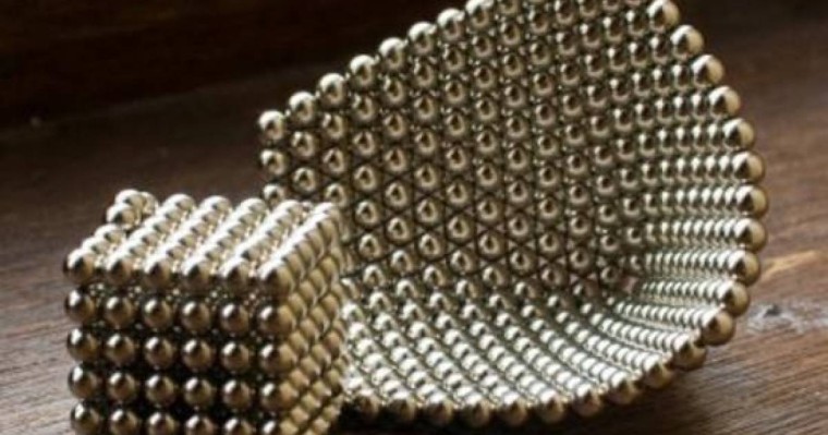 Қарағандыда 1,5 жастағы бала 12 магнит моншағын жұтып қойды