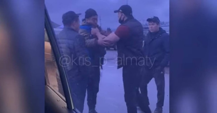 "Алтын Орда" базарындағы төбелес видеоға түсіп қалды