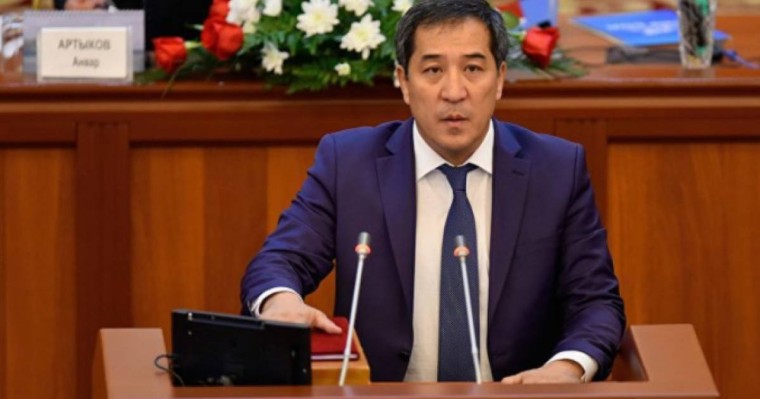 Қырғызстанның экс-президенті Жээнбековтің құдасы қамалды